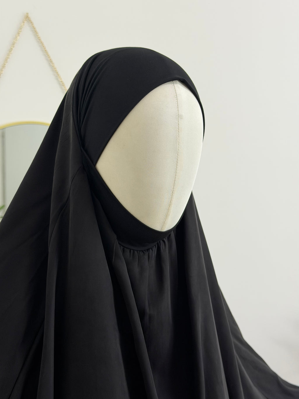 Einteiliger Jilbab aus Cupro
