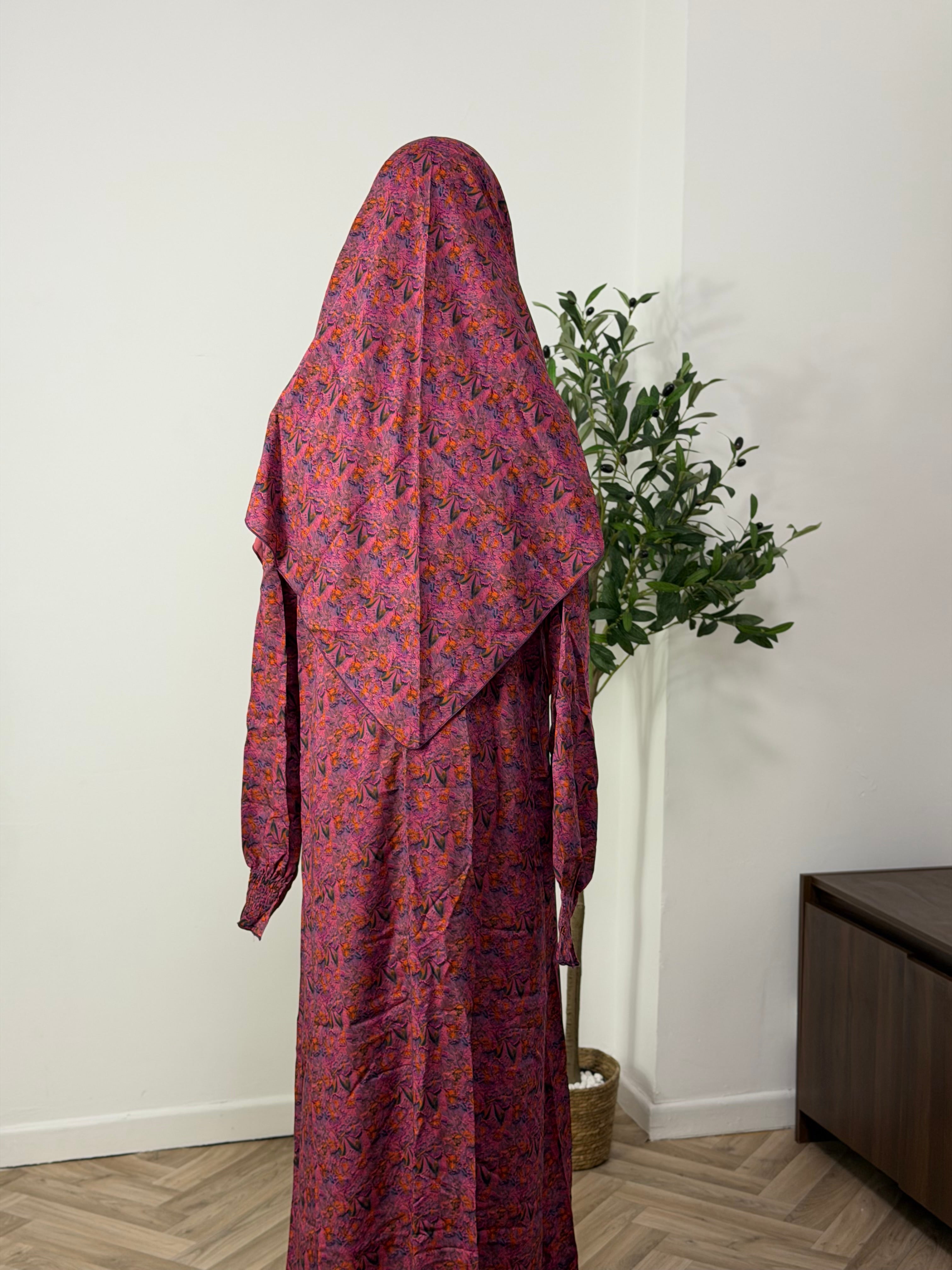 Elegantes Kleid mit floralem Muster in Bordeaux