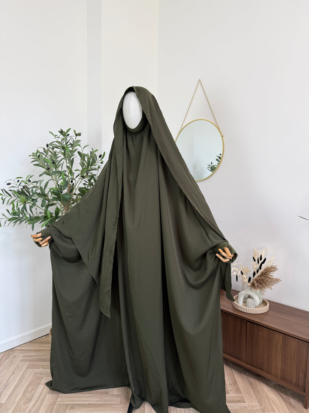 Al Haya – Jilbab mit angenähtem Kopftuch