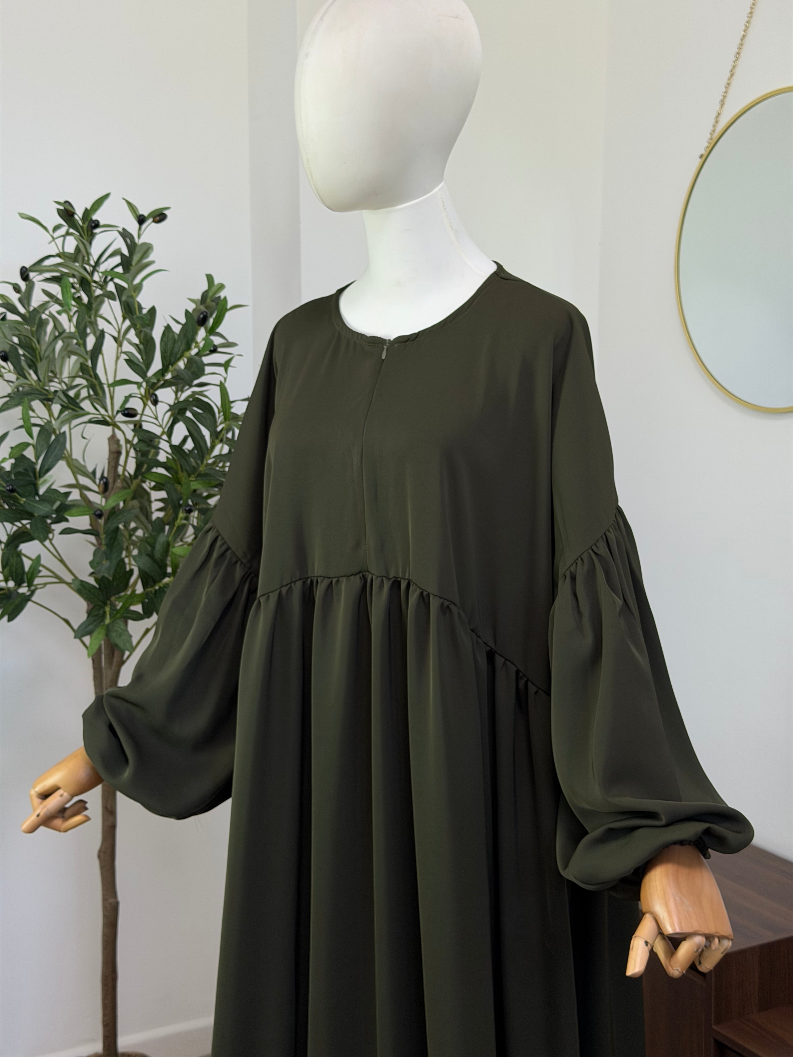 Abaya mit Ballonärmeln