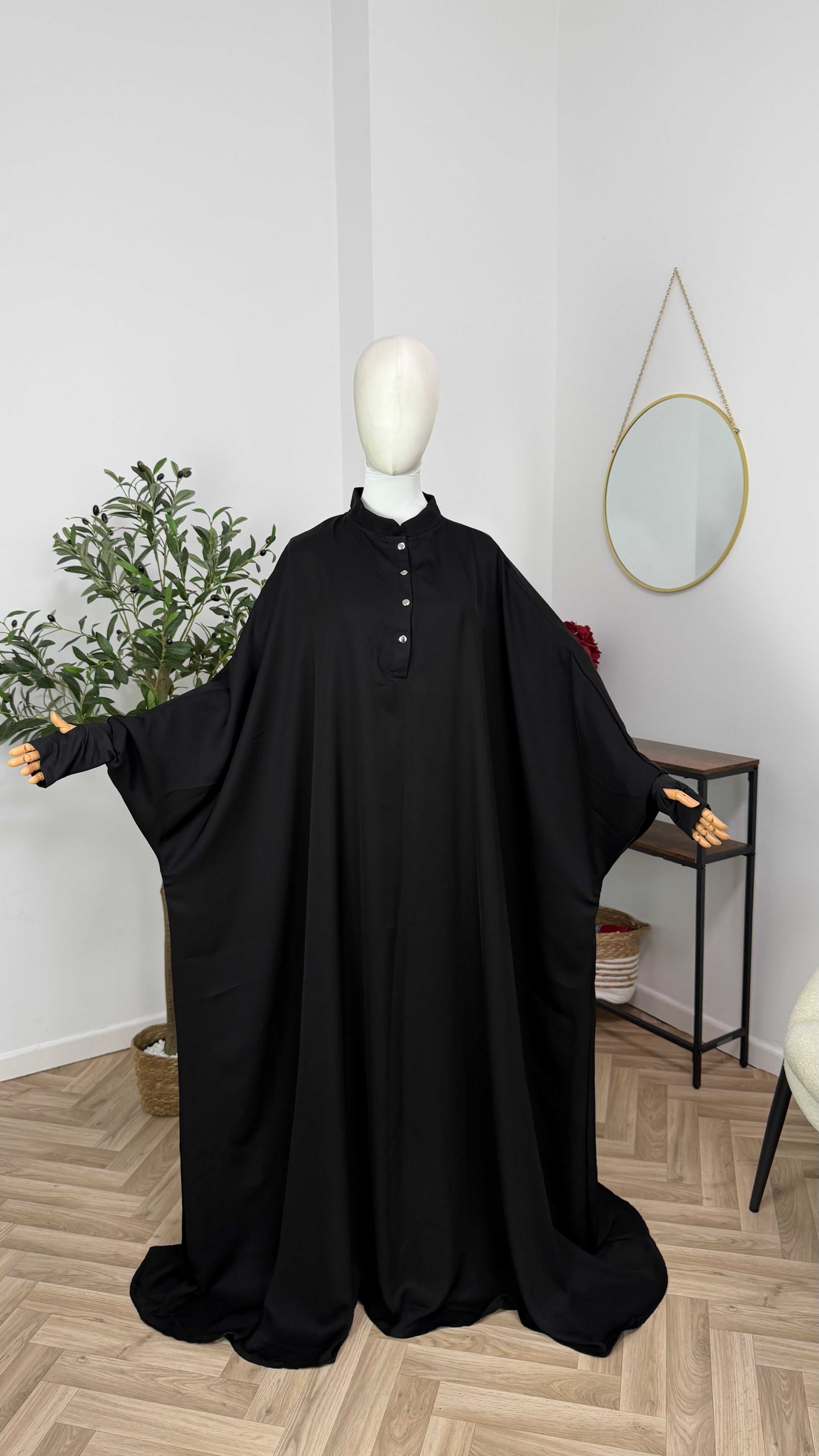 Farasha Abaya mit Daumenloch (Abaya Seide)