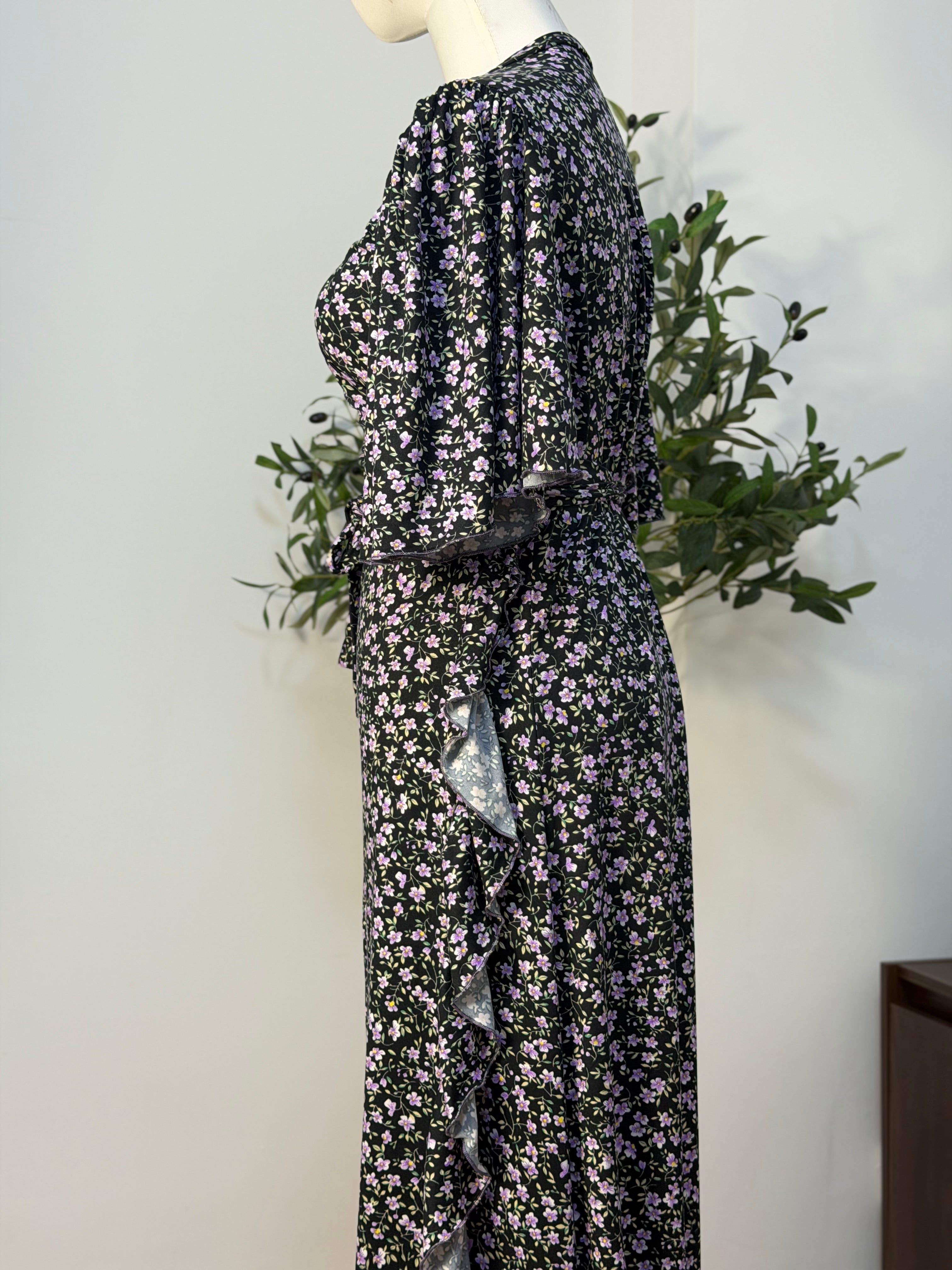 Feminines Wickelkleid