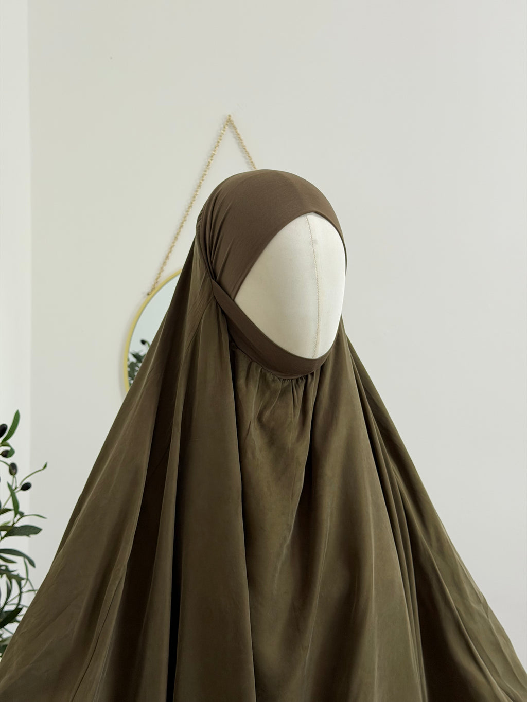 Einteiliger Jilbab aus Cupro