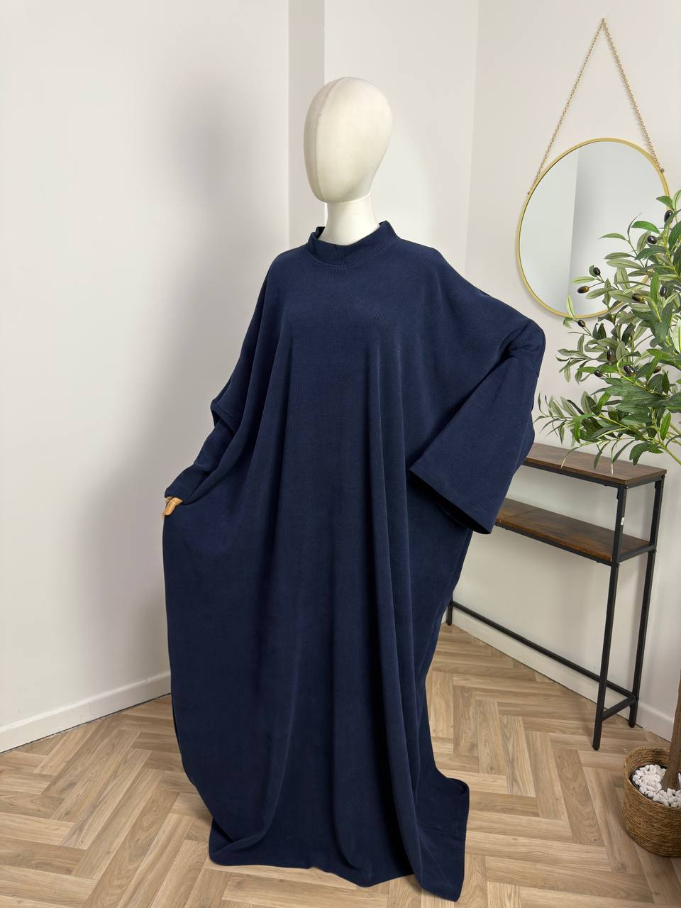 Cord Abaya mit Armstulpen