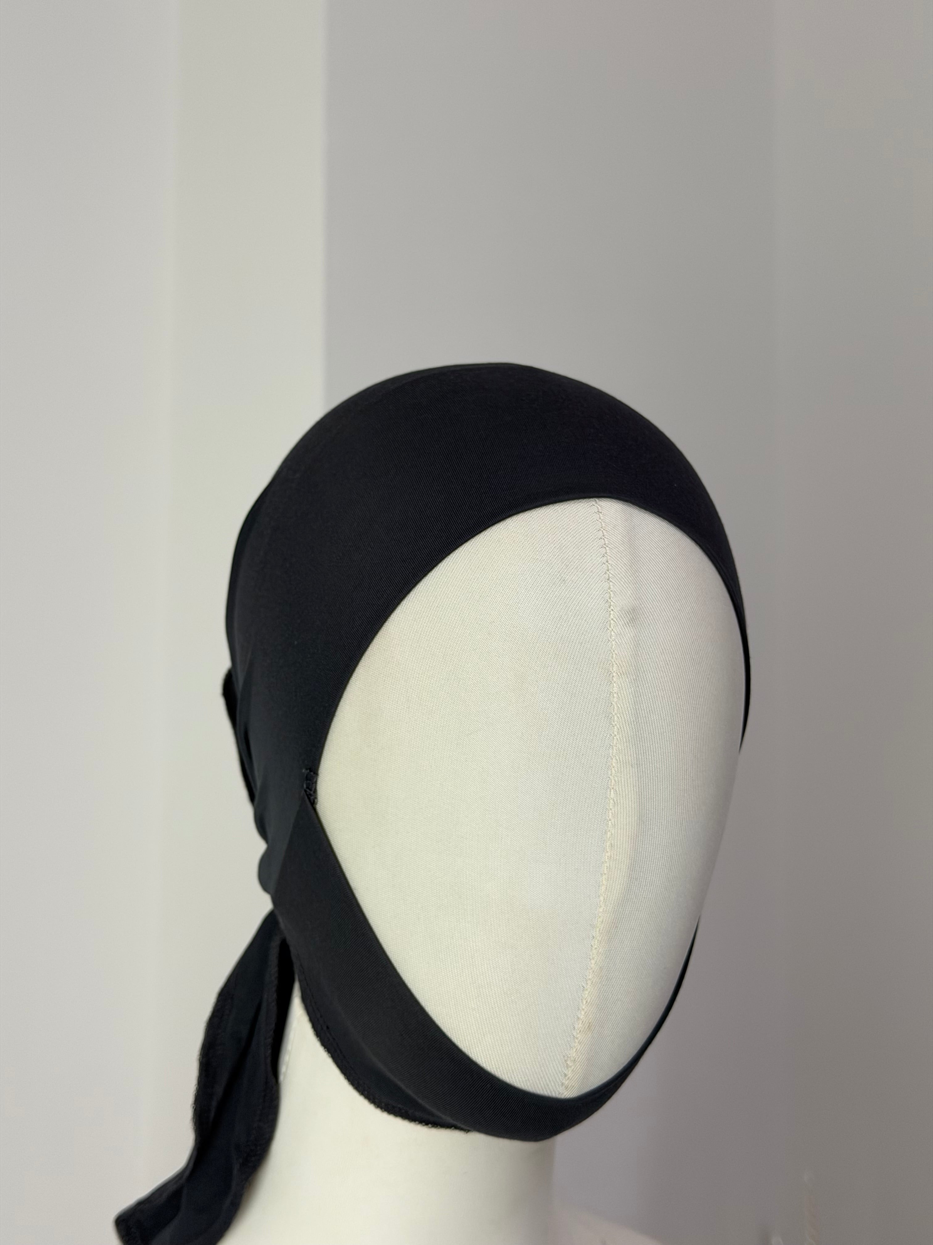 Untertuch mit Kinnbedeckung