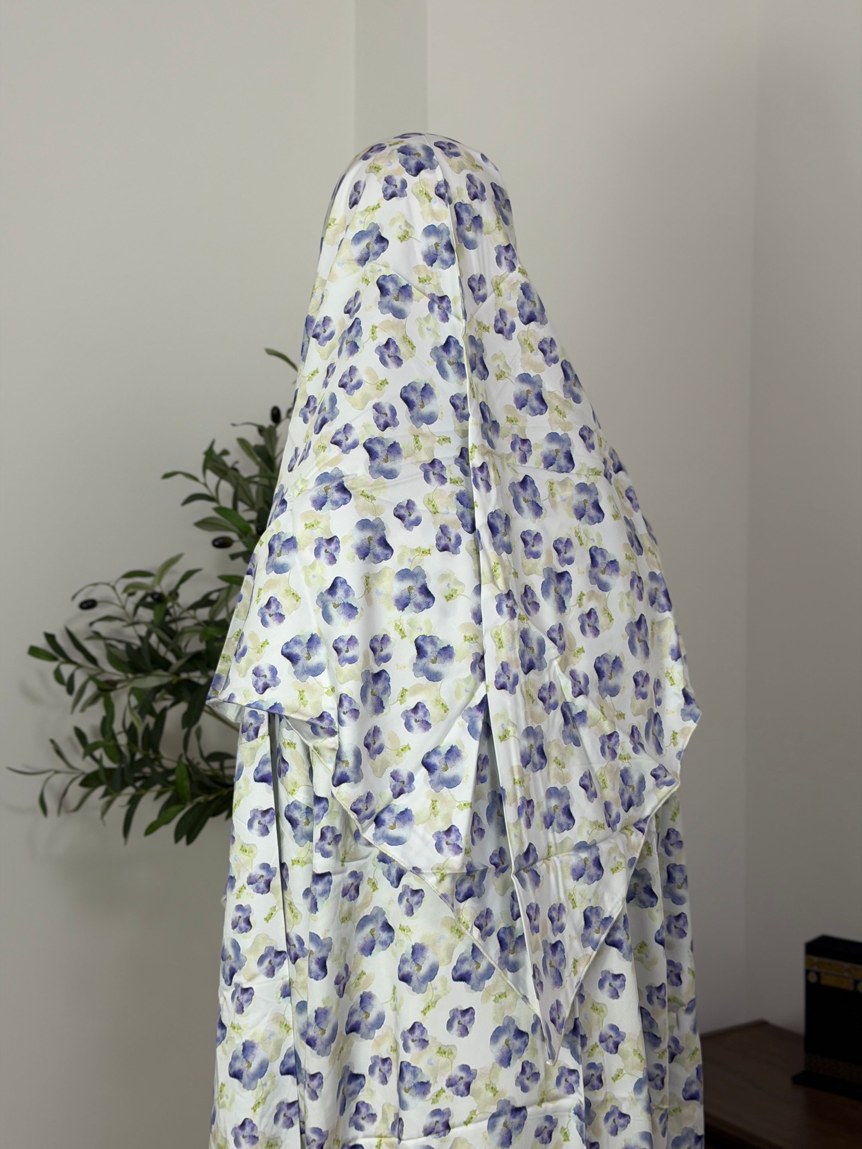 Elegantes Hauskleid mit floralem Muster