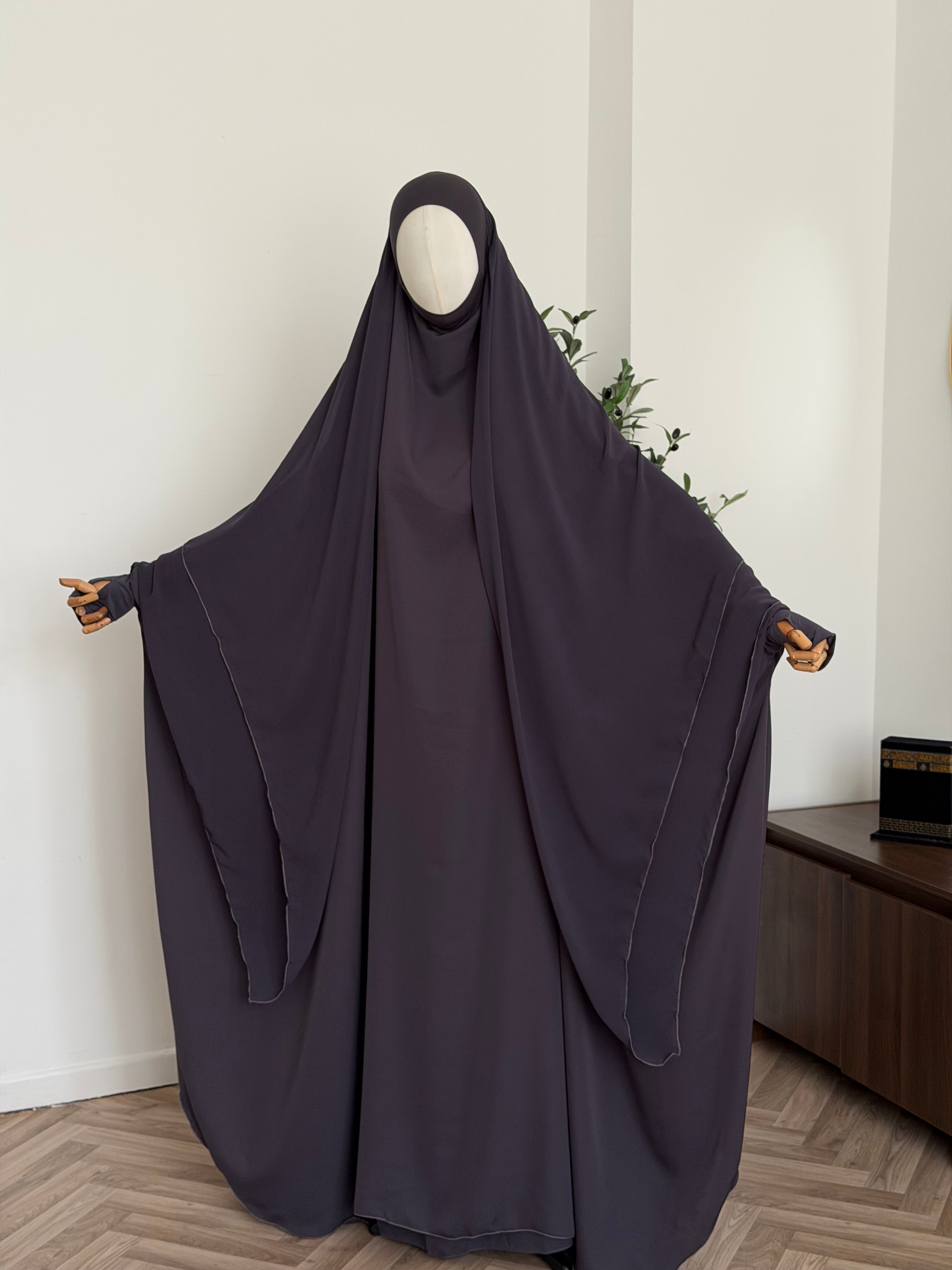 Umrah-Jilbab mit Rock