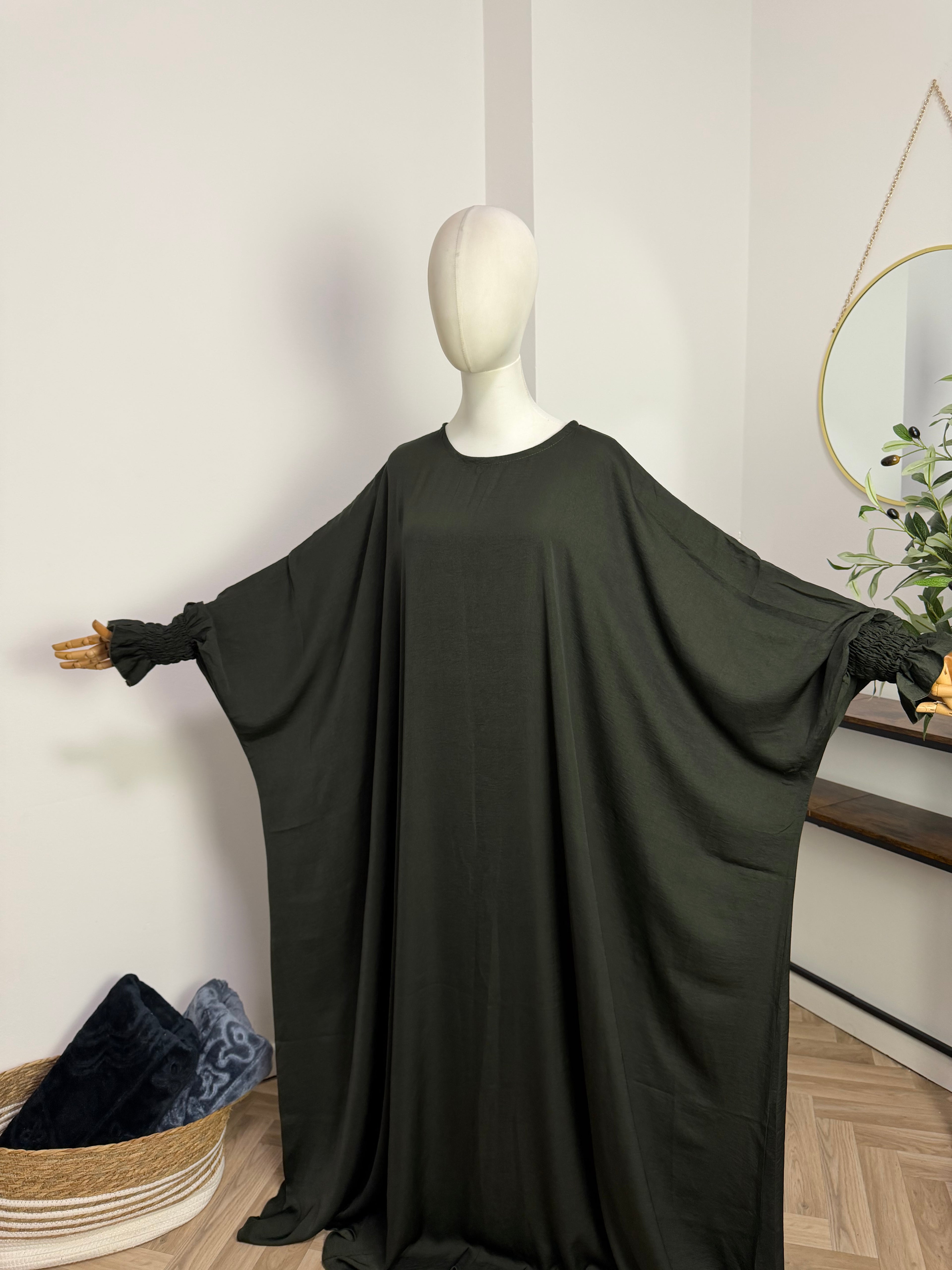 Farasha Abaya mit Tulpenärmeln