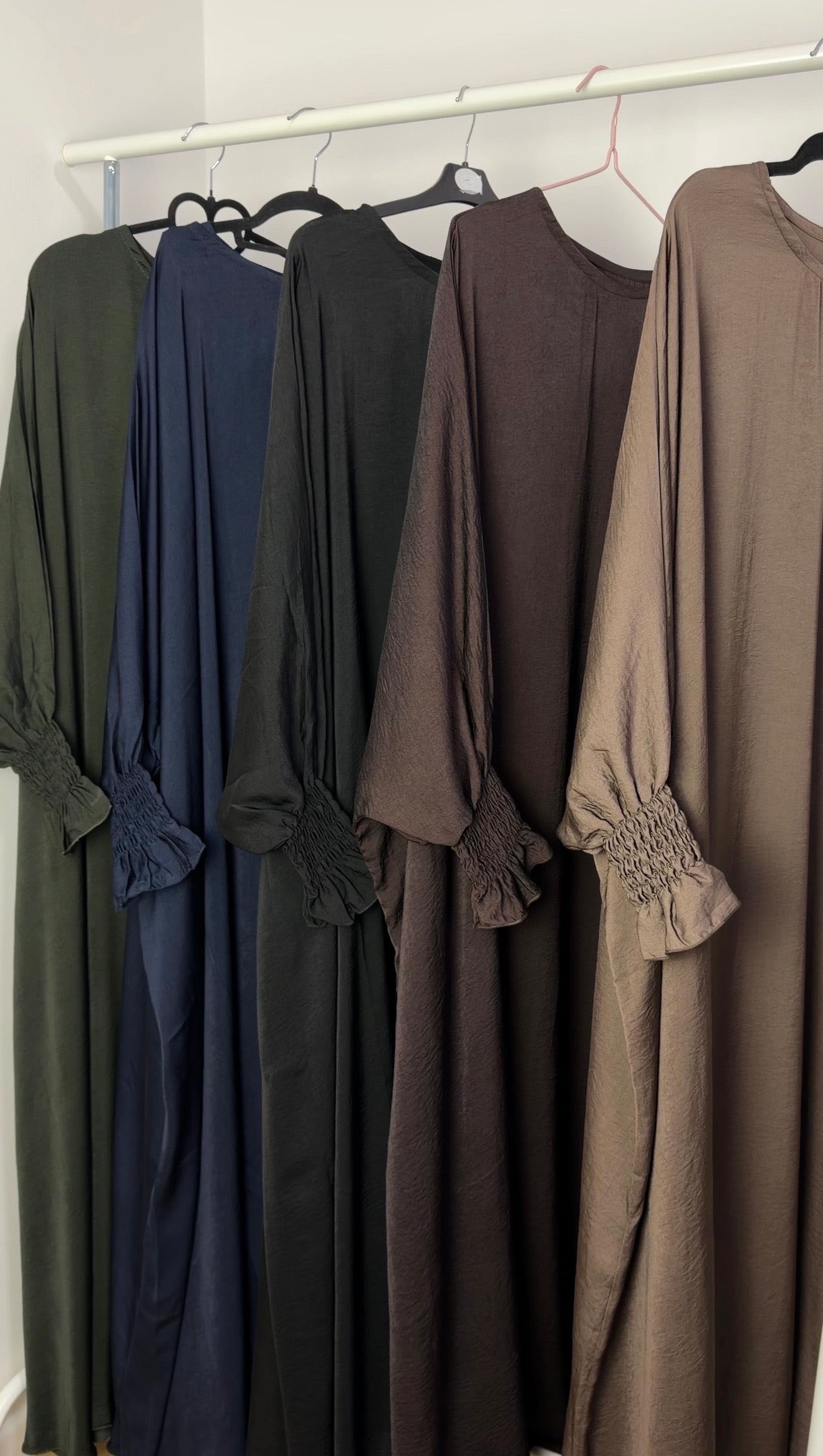 Farasha Abaya mit Tulpenärmeln