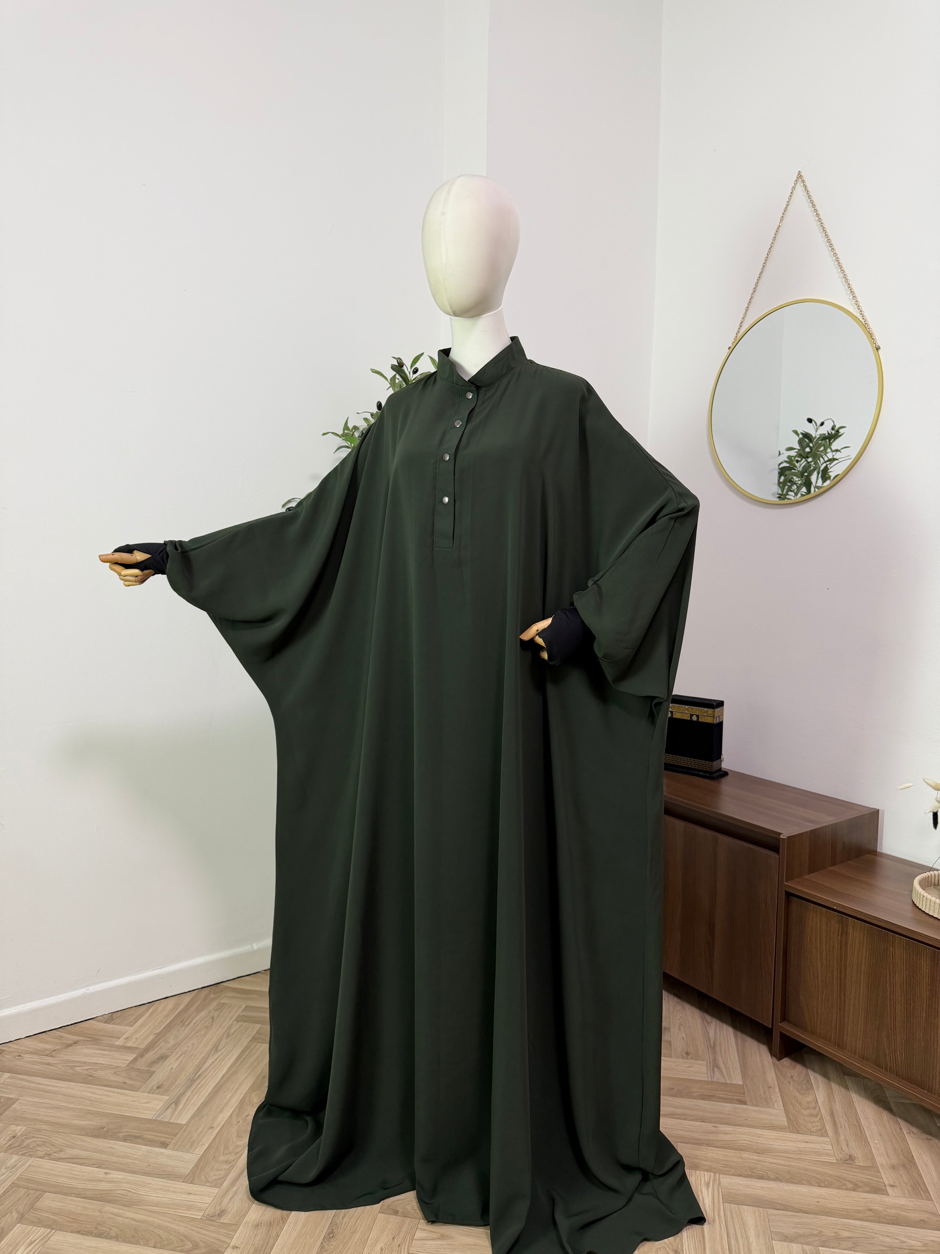 Farasha Abaya mit Daumenloch (Medina Crepe/Seide)