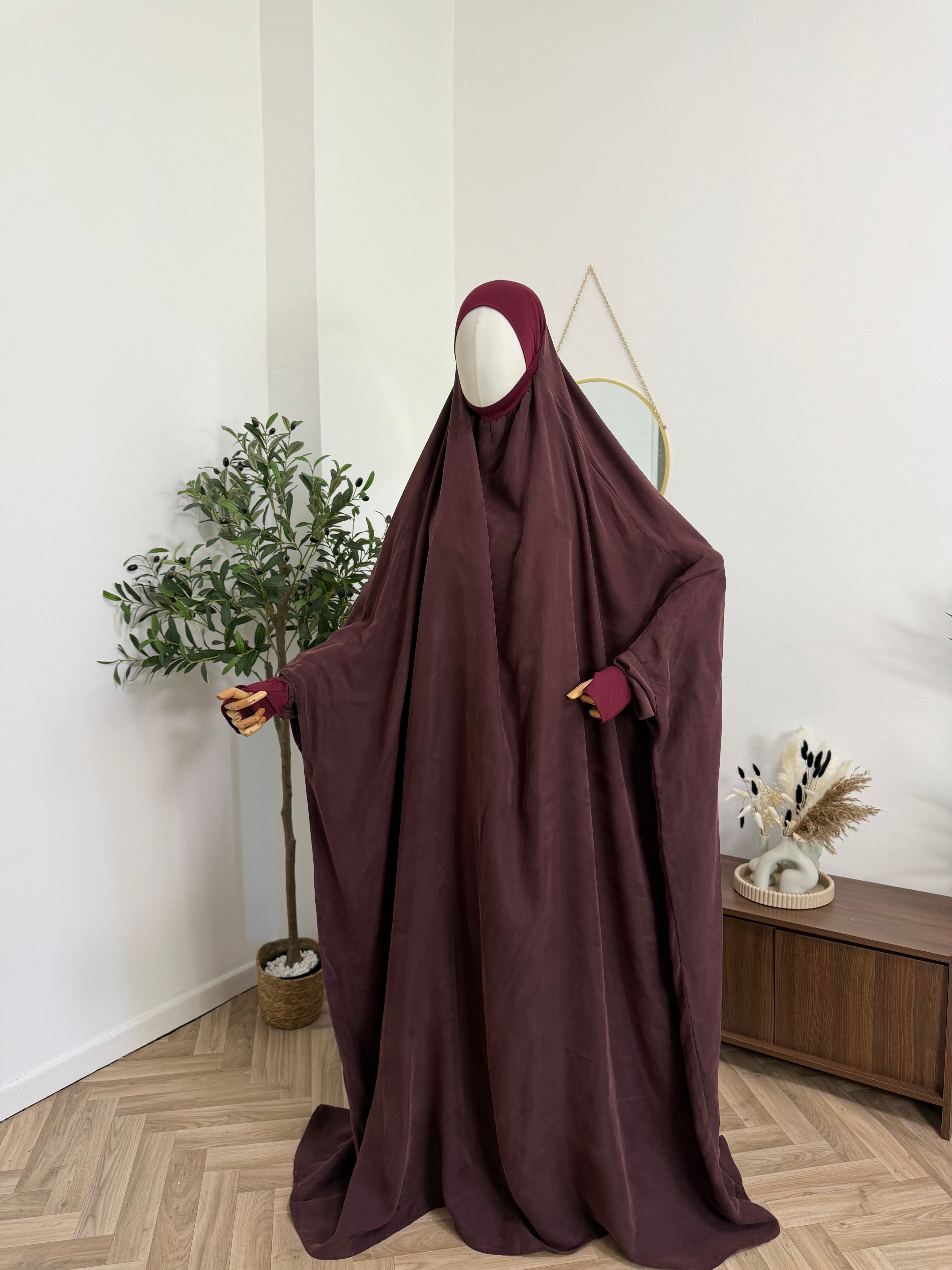 Einteiliger Jilbab aus Cupro