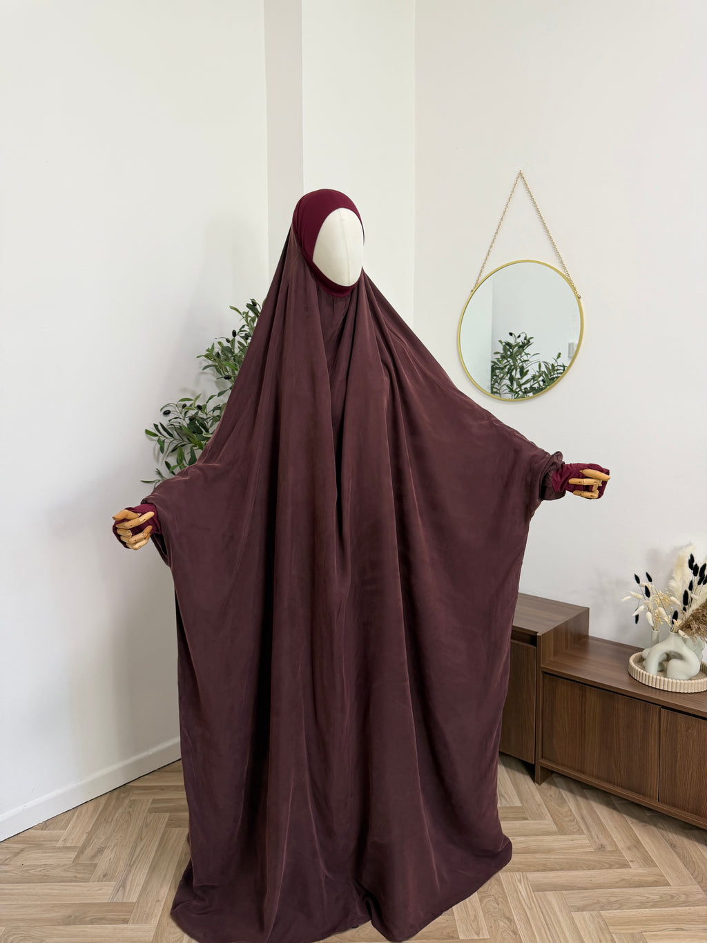Einteiliger Jilbab aus Cupro