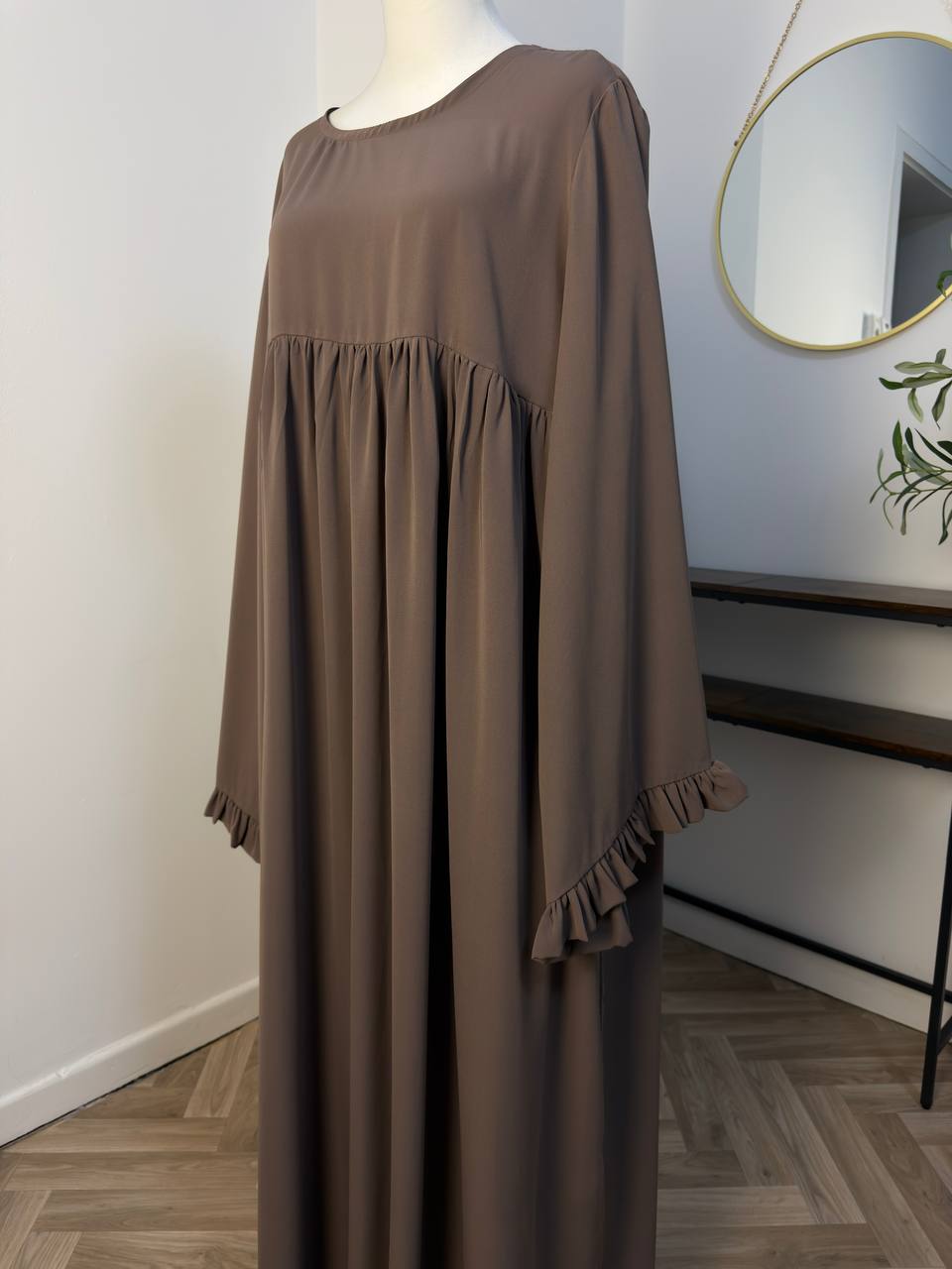 Abaya mit Rüschenärmeln